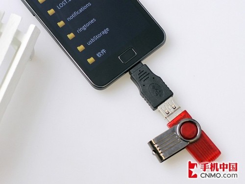 给苹果扩容 MiLi iData苹果手机U盘体验