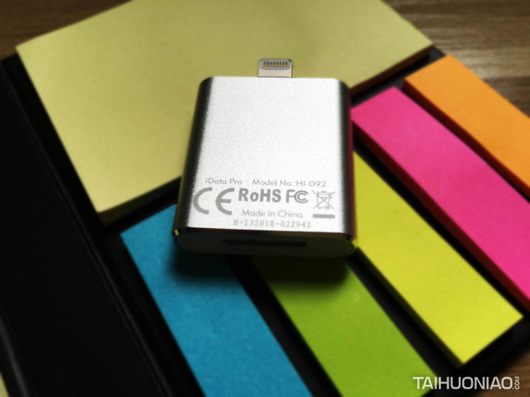 苹果iPhone 16G内存不够用?MiLi iData Pro智能U盘